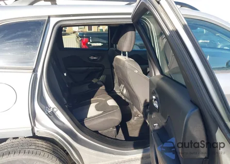 2014 Jeep Cherokee Altitude z USA, uszkodzony, nr VIN 1C4PJMCS0EW301100